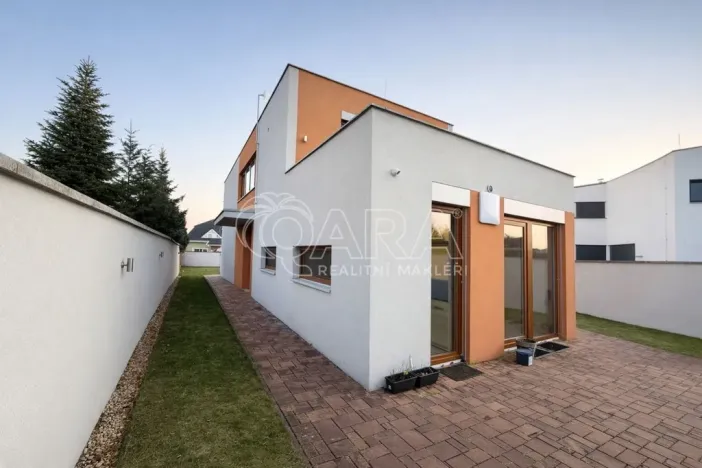 Pronájem rodinného domu, Troubsko, Sadová, 277 m2