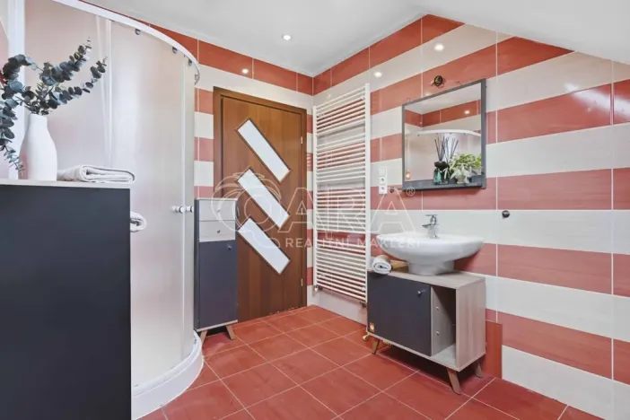 Prodej rodinného domu, Průhonice, U Cihelny, 200 m2