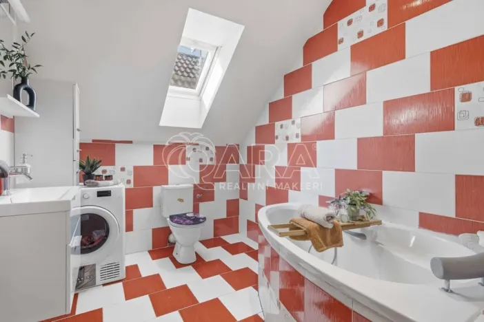 Prodej rodinného domu, Průhonice, U Cihelny, 200 m2