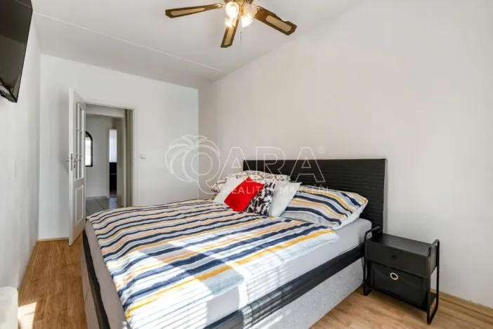 Prodej bytu 3+1, Praha - Černý Most, Vybíralova, 77 m2