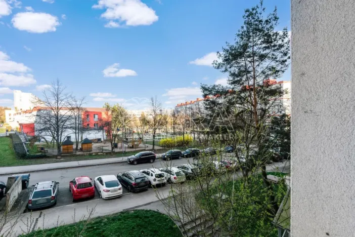 Prodej bytu 3+1, Praha - Černý Most, Vybíralova, 77 m2