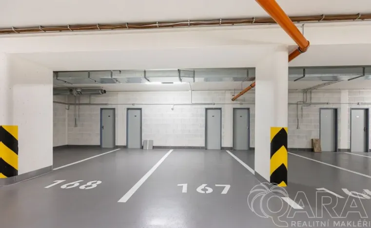 Pronájem bytu 1+kk, Praha - Hloubětín, Poděbradská, 32 m2