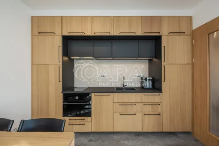 Pronájem bytu 1+kk, Praha - Chodov, Švabinského, 25 m2