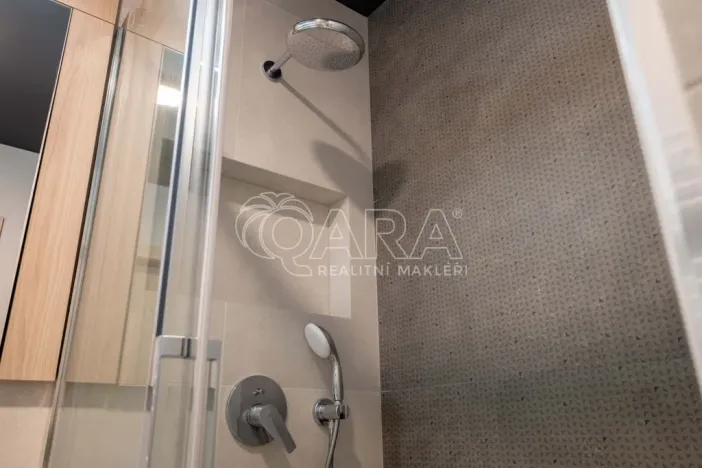 Pronájem bytu 1+kk, Praha - Holešovice, Tusarova, 53 m2