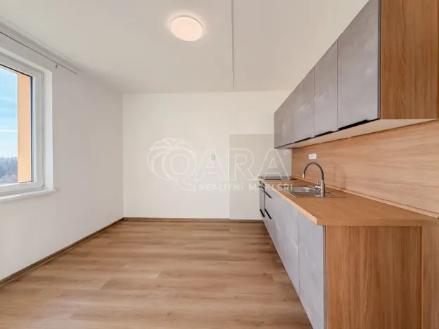 Pronájem bytu 4+1, Jindřichův Hradec - Jindřichův Hradec V, Kosmonautů, 85 m2