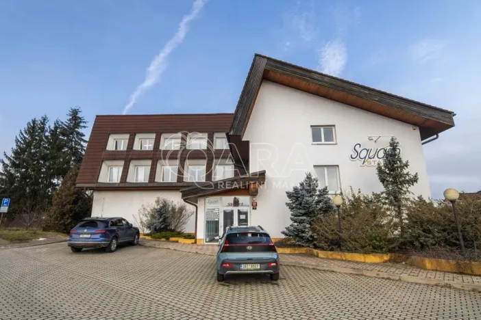 Prodej kanceláře, Praha - Petrovice, Novopetrovická, 1433 m2