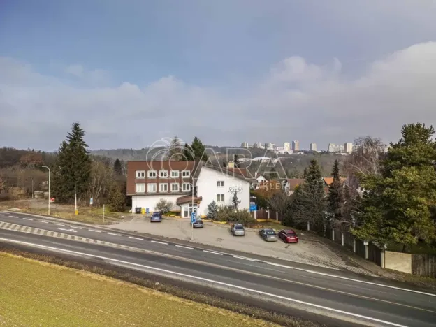 Prodej kanceláře, Praha - Petrovice, Novopetrovická, 1433 m2