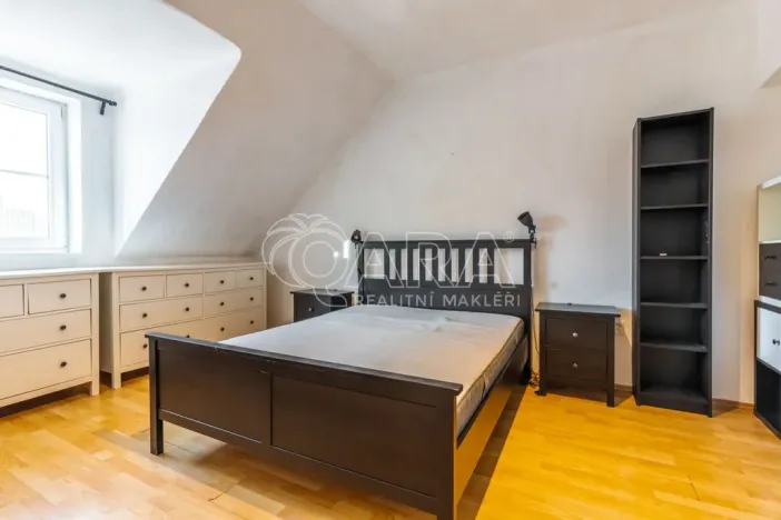 Pronájem bytu 2+kk, Praha - Braník, Pod vinohradem, 38 m2
