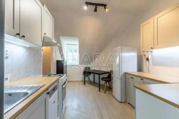 Pronájem bytu 2+kk, Praha - Braník, Pod vinohradem, 38 m2