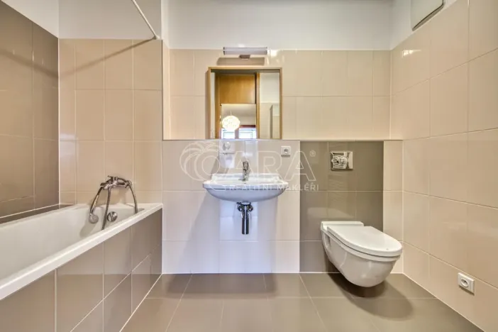 Pronájem bytu 2+kk, Dolní Břežany, Náměstí Na Sádkách, 58 m2