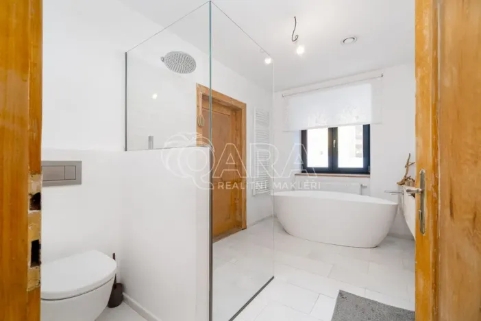 Pronájem rodinného domu, Frenštát pod Radhoštěm, Rožnovská, 208 m2