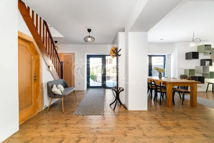 Pronájem rodinného domu, Frenštát pod Radhoštěm, Rožnovská, 208 m2