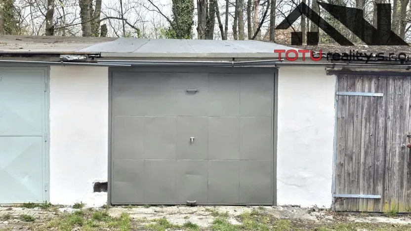 Prodej garáže, Jaroměř, 21 m2
