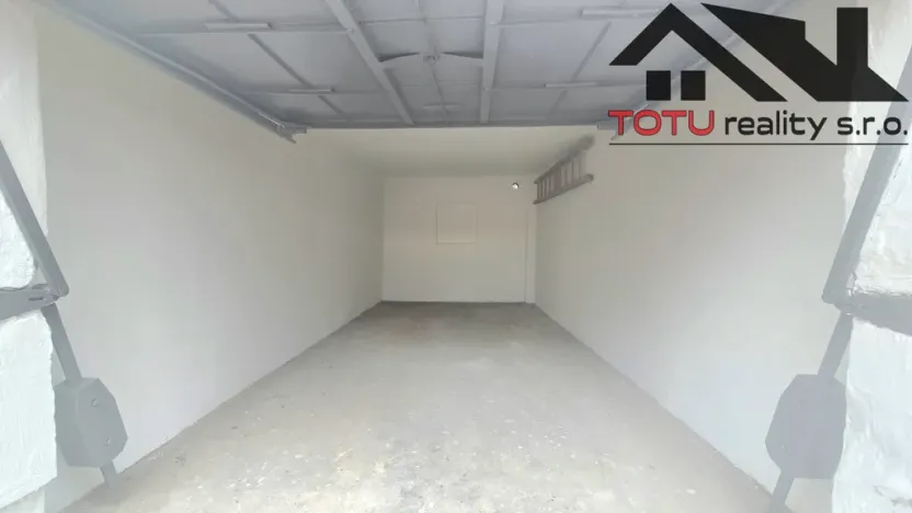 Prodej garáže, Jaroměř, 21 m2