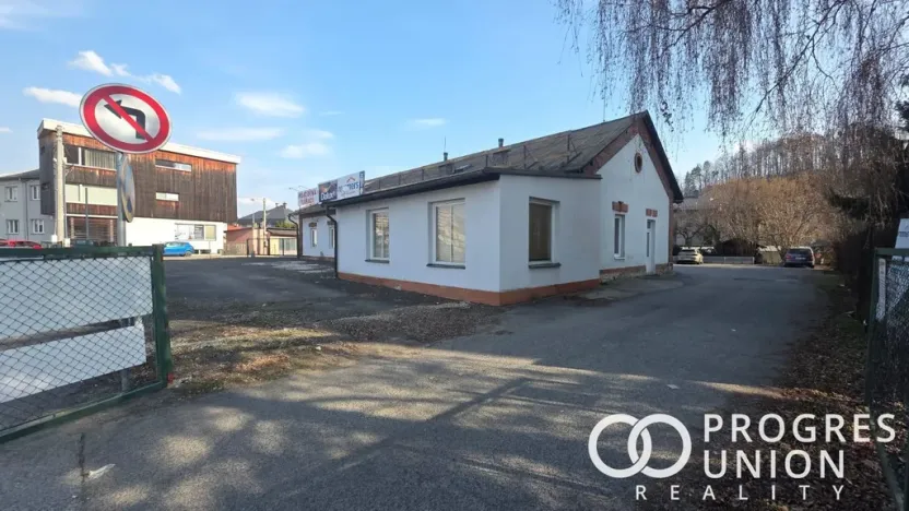 Pronájem obchodního prostoru, Rožnov pod Radhoštěm, 100 m2
