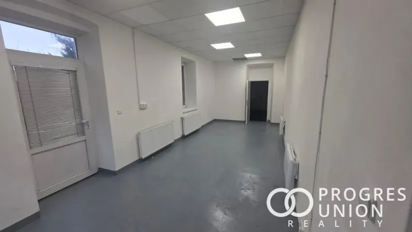 Pronájem obchodního prostoru, Rožnov pod Radhoštěm, 100 m2
