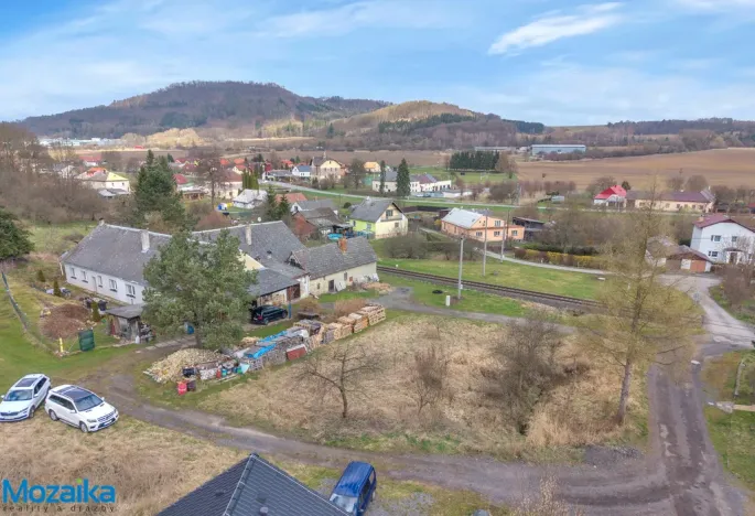 Prodej pozemku pro bydlení, Linhartice, 748 m2