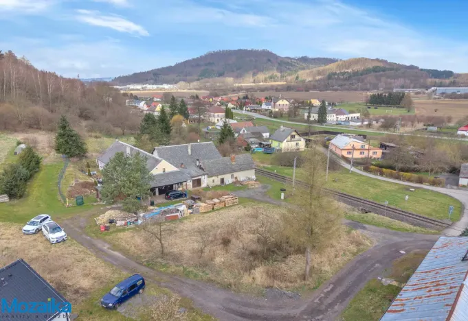 Prodej pozemku pro bydlení, Linhartice, 748 m2