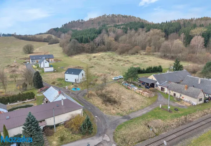 Prodej pozemku pro bydlení, Linhartice, 748 m2