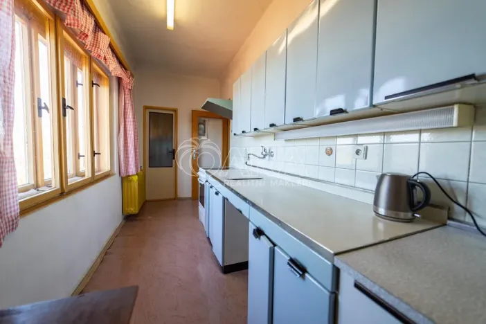 Prodej rodinného domu, Praha - Suchdol, Stržná, 233 m2