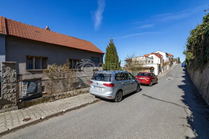 Prodej rodinného domu, Praha - Suchdol, Stržná, 233 m2