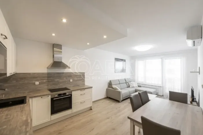 Pronájem bytu 2+kk, Praha - Dolní Měcholupy, Honzíkova, 60 m2