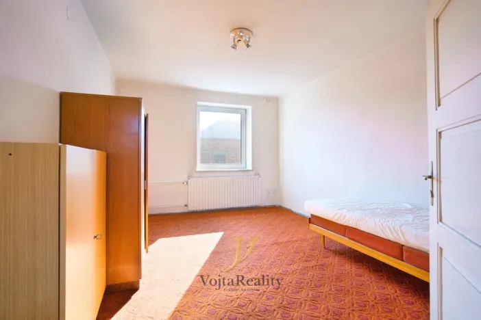 Prodej výrobních prostor, Tršice, 1544 m2