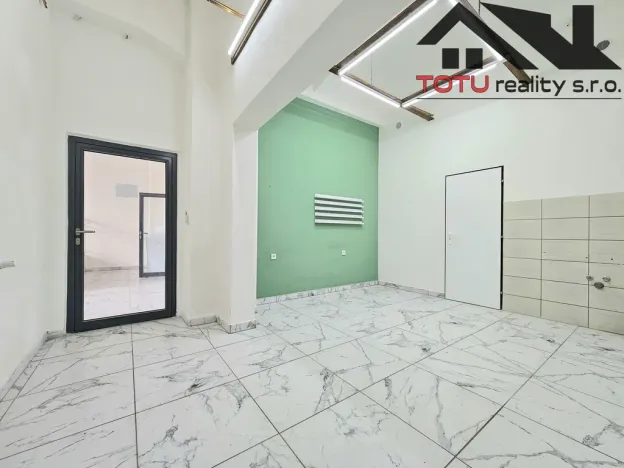 Pronájem komerční nemovitosti, Jaroměř, Husova, 36 m2