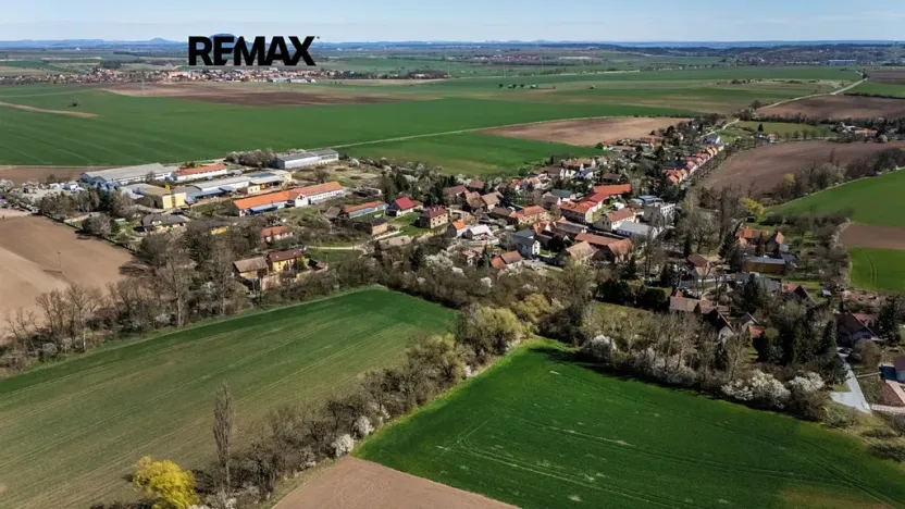 Prodej rodinného domu, Černuc, 330 m2