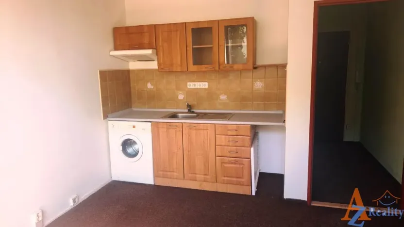 Pronájem bytu 1+kk, Chomutov, Kostnická, 20 m2