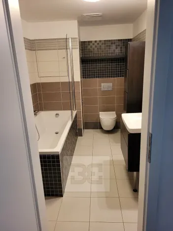 Pronájem bytu 2+kk, Poděbrady, Máchova, 65 m2