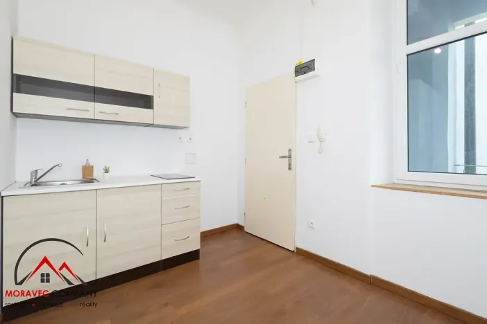 Pronájem bytu 1+1, Ostrava, Mariánskohorská, 37 m2