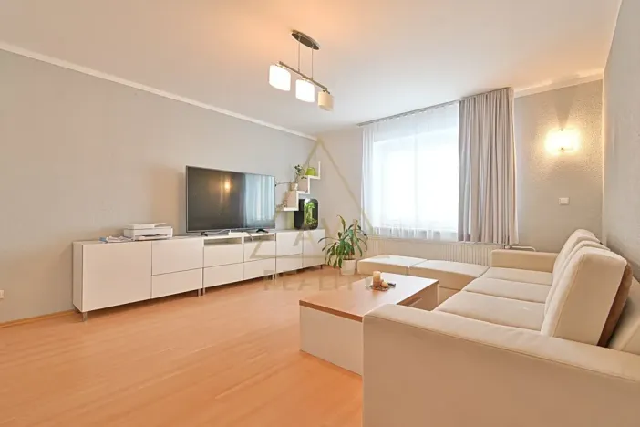 Prodej rodinného domu, Hřebeč, nám. Draha, 150 m2