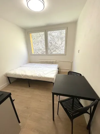 Pronájem bytu 1+kk, Praha - Vysočany, U vinných sklepů, 18 m2