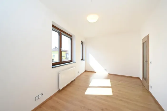 Pronájem bytu 2+kk, Praha - Liboc, Evropská, 54 m2