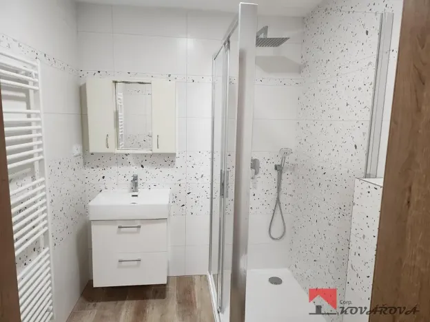 Pronájem bytu 2+kk, Kralupy nad Vltavou, Souběžná, 38 m2