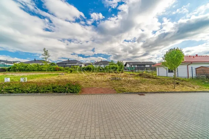 Prodej pozemku pro bydlení, Mělník, Včelařská, 863 m2