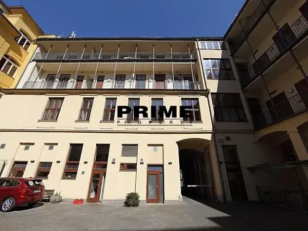 Pronájem kanceláře, Praha - Smíchov, Štefánikova, 168 m2