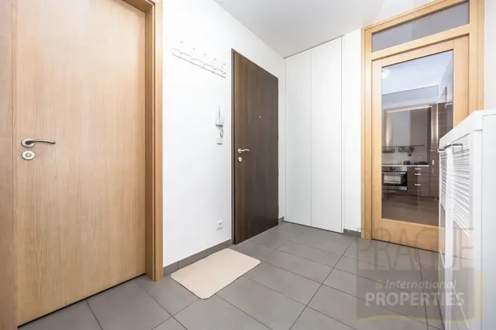 Prodej bytu 3+kk, Praha - Radlice, U Dívčích hradů, 89 m2