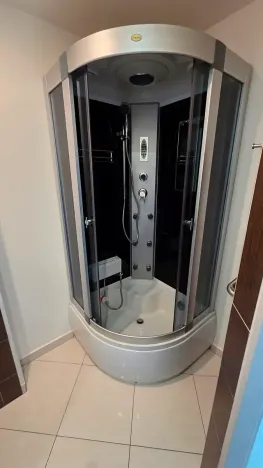 Prodej bytu 1+kk, Praha - Háje, Hekrova, 30 m2