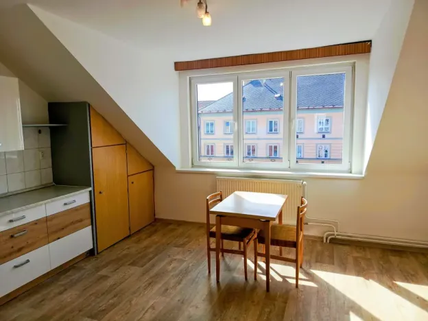 Pronájem bytu 3+1, České Budějovice - České Budějovice 3, Pražská tř., 94 m2