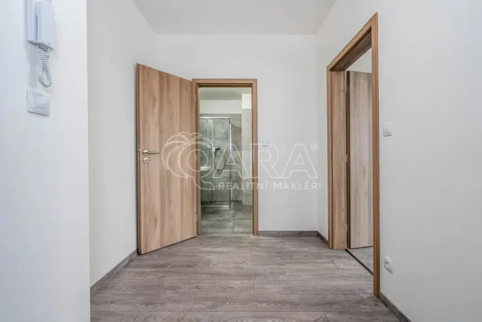 Prodej bytu 2+kk, Praha - Hlubočepy, Ke Smíchovu, 47 m2