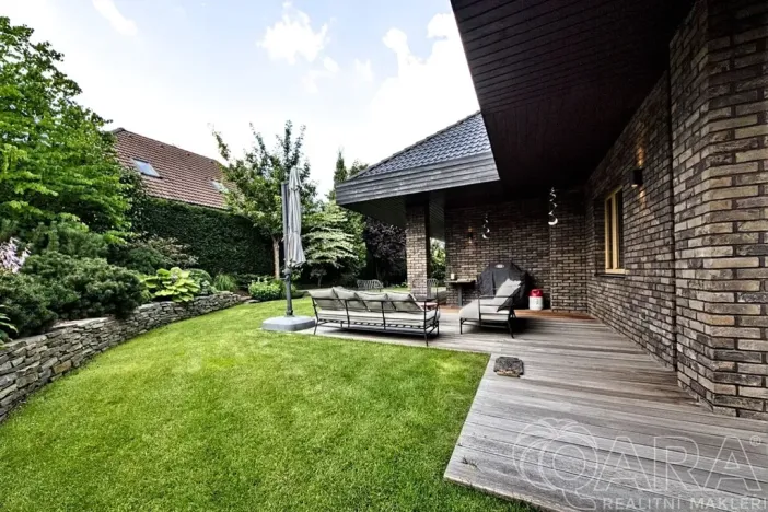 Prodej rodinného domu, Babice, Lomená, 293 m2