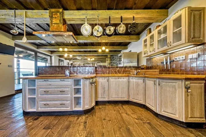 Prodej rodinného domu, Vrchlabí, 429 m2