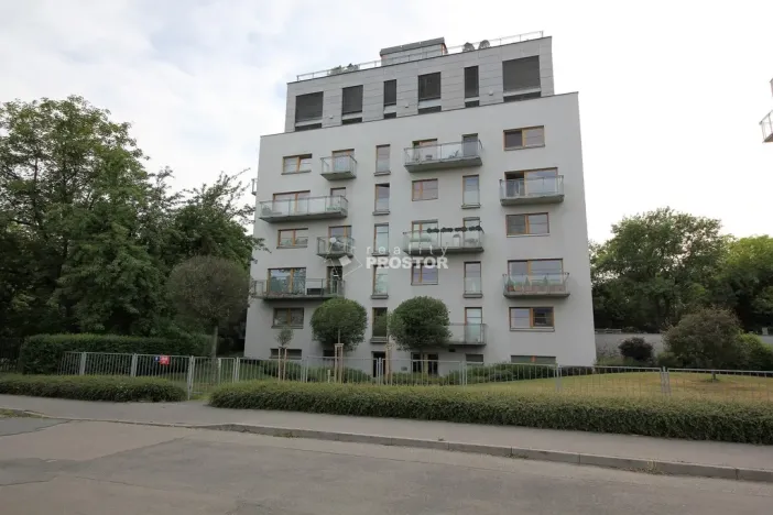 Pronájem bytu 3+kk, Praha - Žižkov, Pod kapličkou, 85 m2