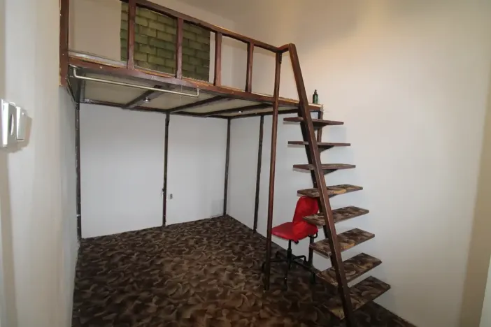 Prodej bytu 3+1, Karlovy Vary, nábřeží Jana Palacha, 77 m2