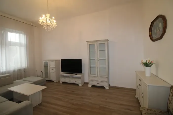 Prodej bytu 3+1, Karlovy Vary, nábřeží Jana Palacha, 77 m2