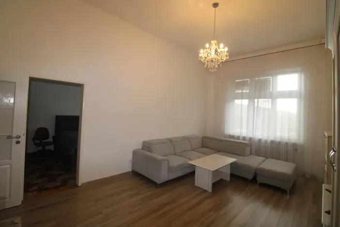 Prodej bytu 3+1, Karlovy Vary, nábřeží Jana Palacha, 77 m2