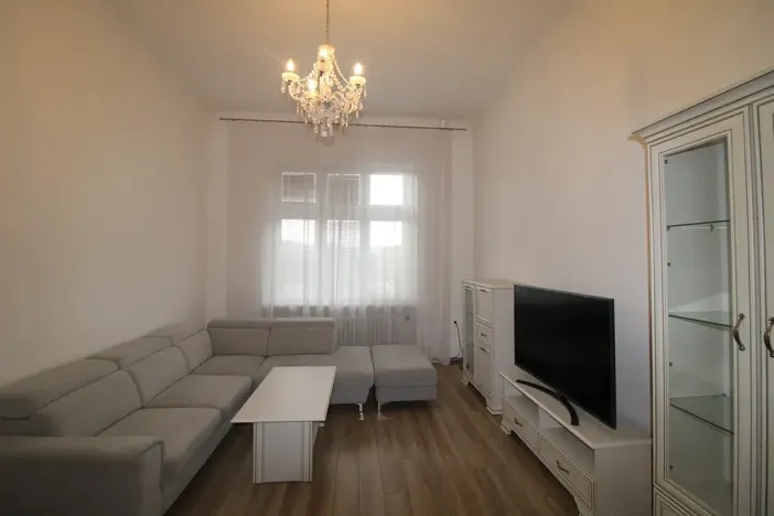 Prodej bytu 3+1, Karlovy Vary, nábřeží Jana Palacha, 77 m2