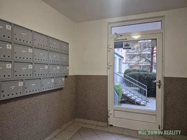 Pronájem bytu 2+kk, Praha - Letňany, Ostravská, 40 m2